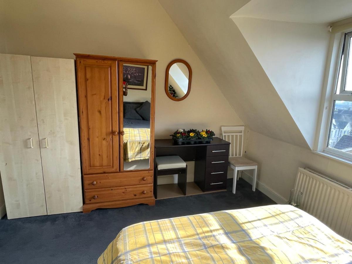 Vibrant & Cosy London Apartment Near Wembley Екстериор снимка