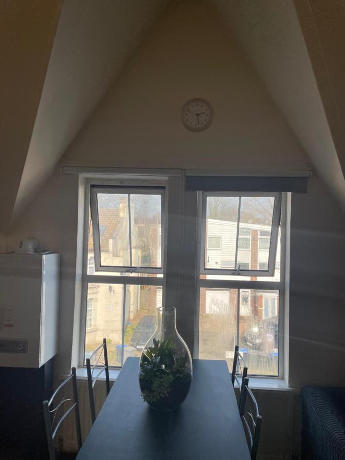 Vibrant & Cosy London Apartment Near Wembley Екстериор снимка