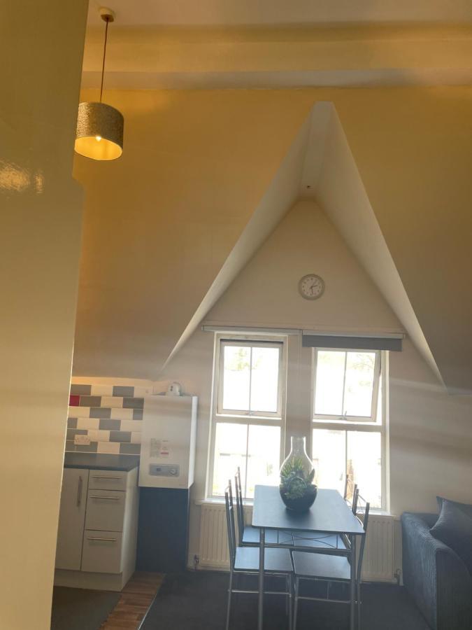 Vibrant & Cosy London Apartment Near Wembley Екстериор снимка